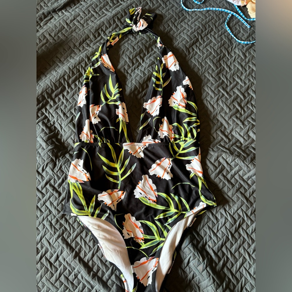 XL Cupshe one piece